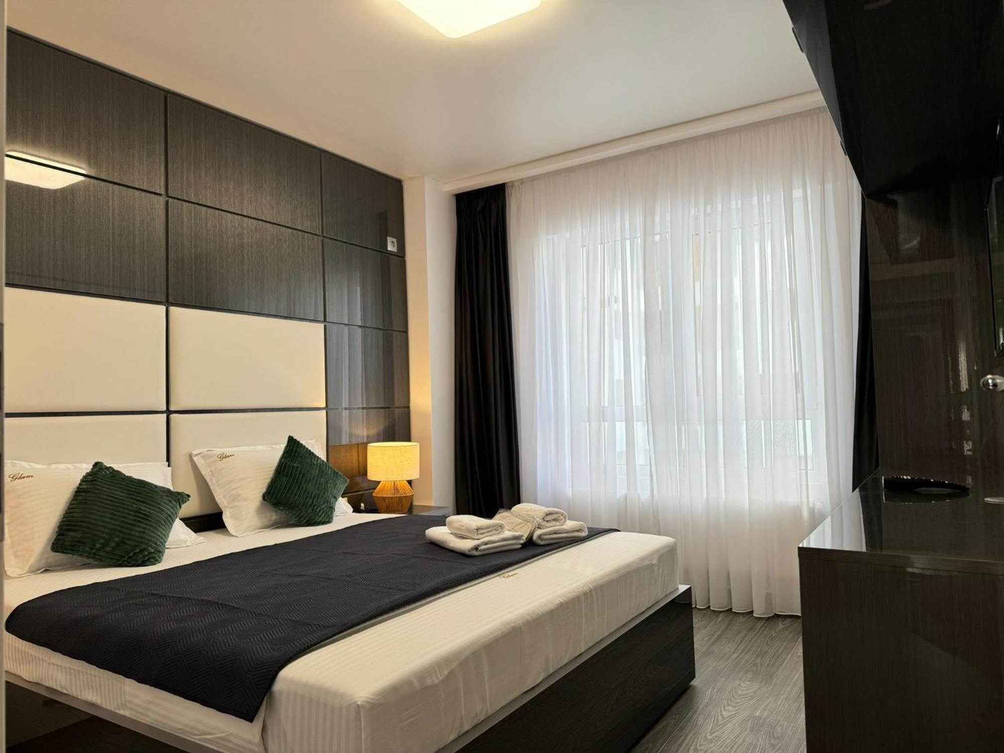Luxury Glam Apartments Central Adress Bucuresti With Parking Eksteriør billede